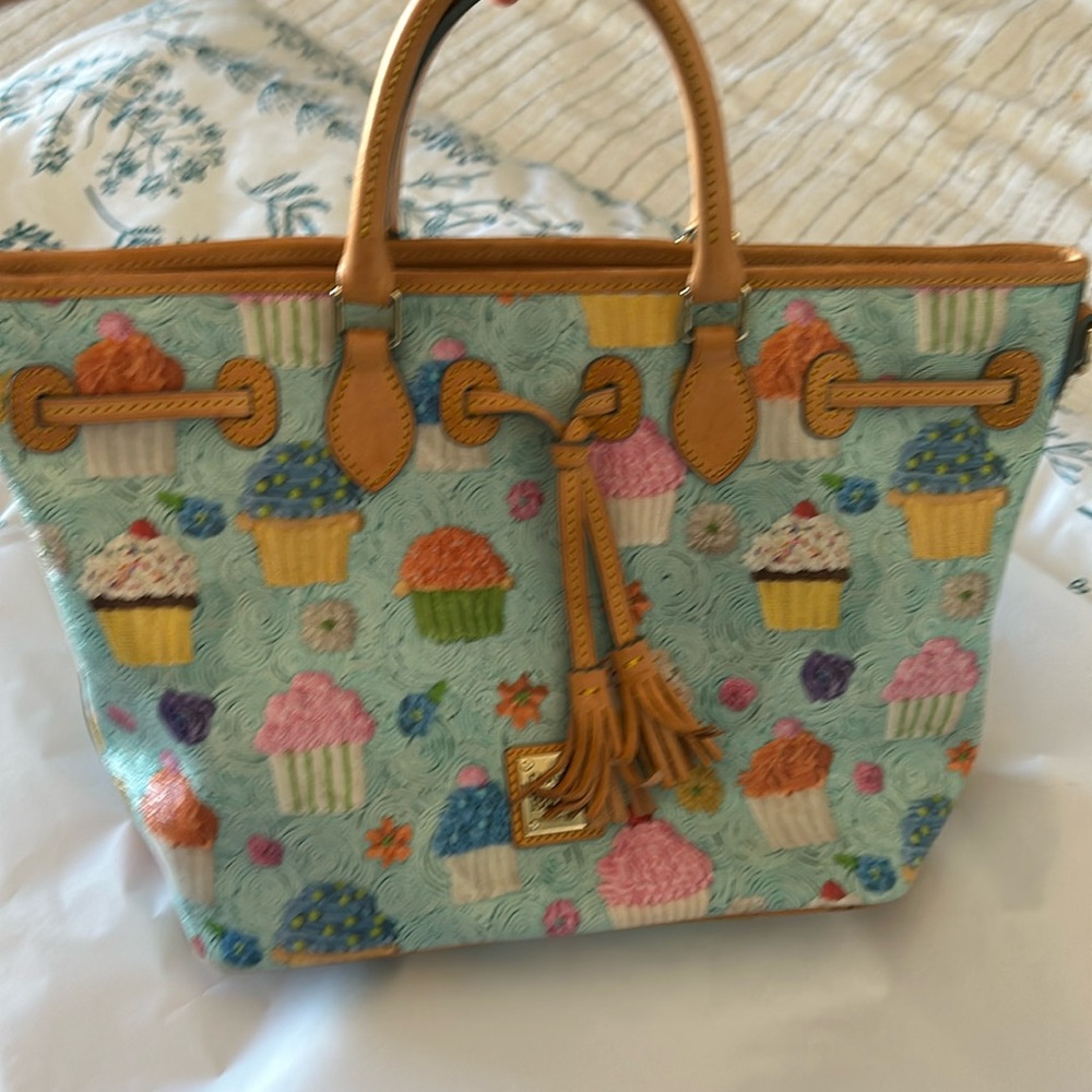 Dooney and Bourke Rare Cupcake 🧁 Satchel with Blue printed leather
